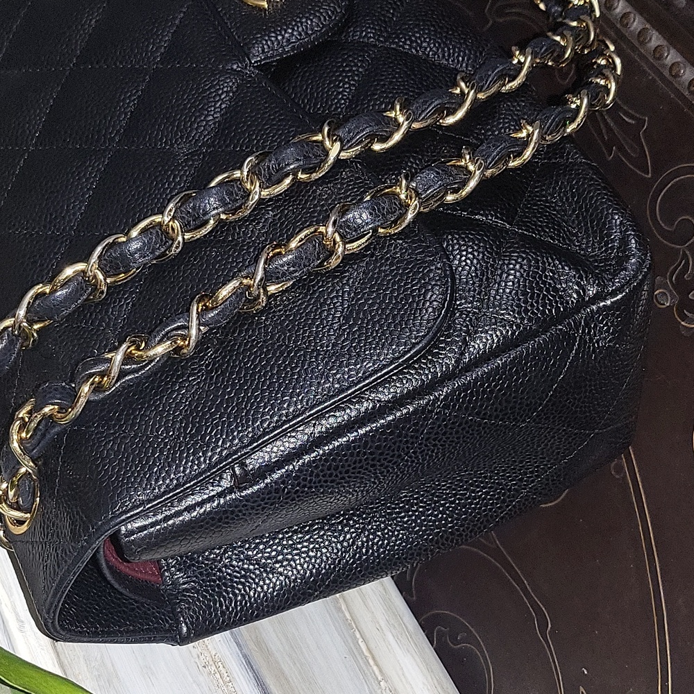 Chanel Jumbo Flap - Picture 3 of 15